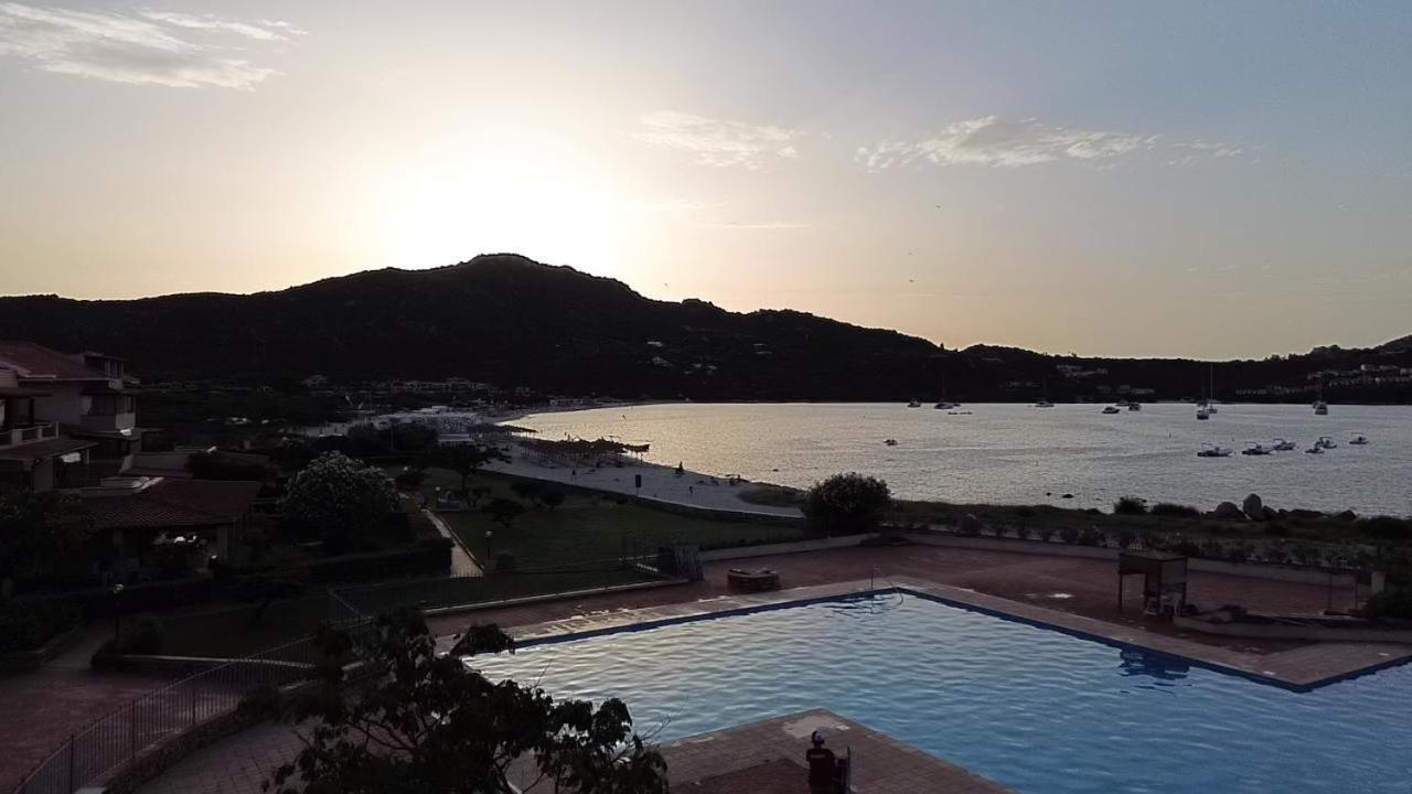 Апартаменты Monolocale Cala Reale Маринелла Экстерьер фото